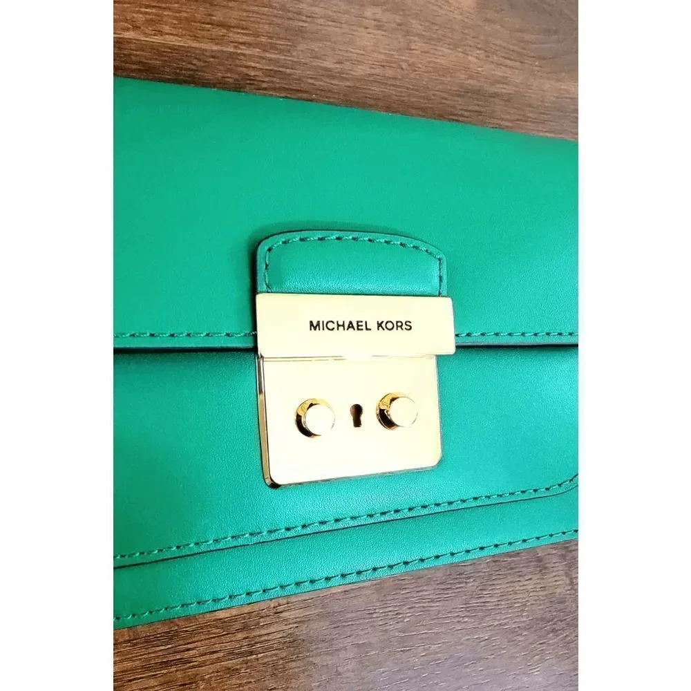 Michael Kors Sloan Editor Leather Shoulder Bag -Palmetto Green